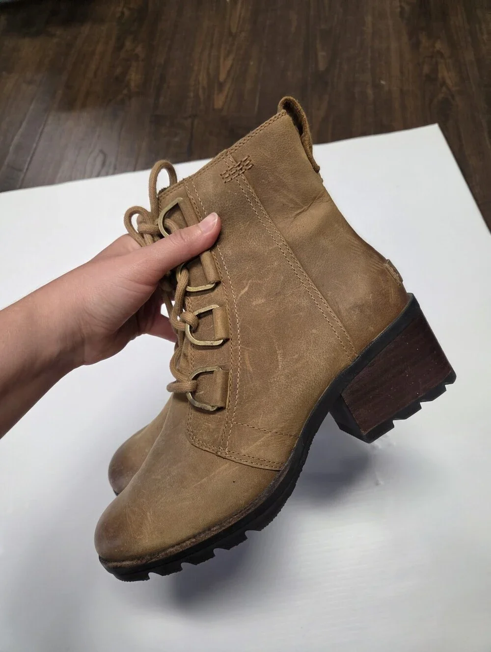 Sorel Womens Cate Boot Size 7 Waterproof Brown Leather Lace Up Block Heel Bootie
